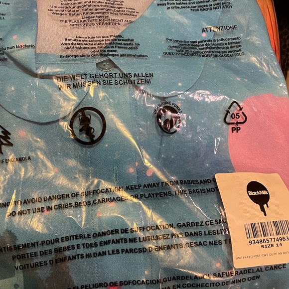 Blackmilk - “Kitty Parade Cute as a Button” shirt - ghost cats - Picture 9 of 10